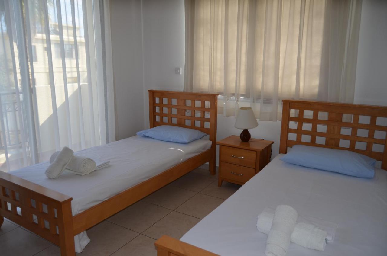 Faros Beach Apartment A102 Pafos Dış mekan fotoğraf